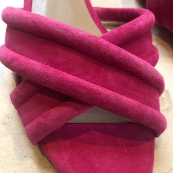 Ann Taylor NEW Hot Pink/Fuchsia Criss/Cross Suede Slide Flat Sandals Women’s 8M - Picture 7 of 10